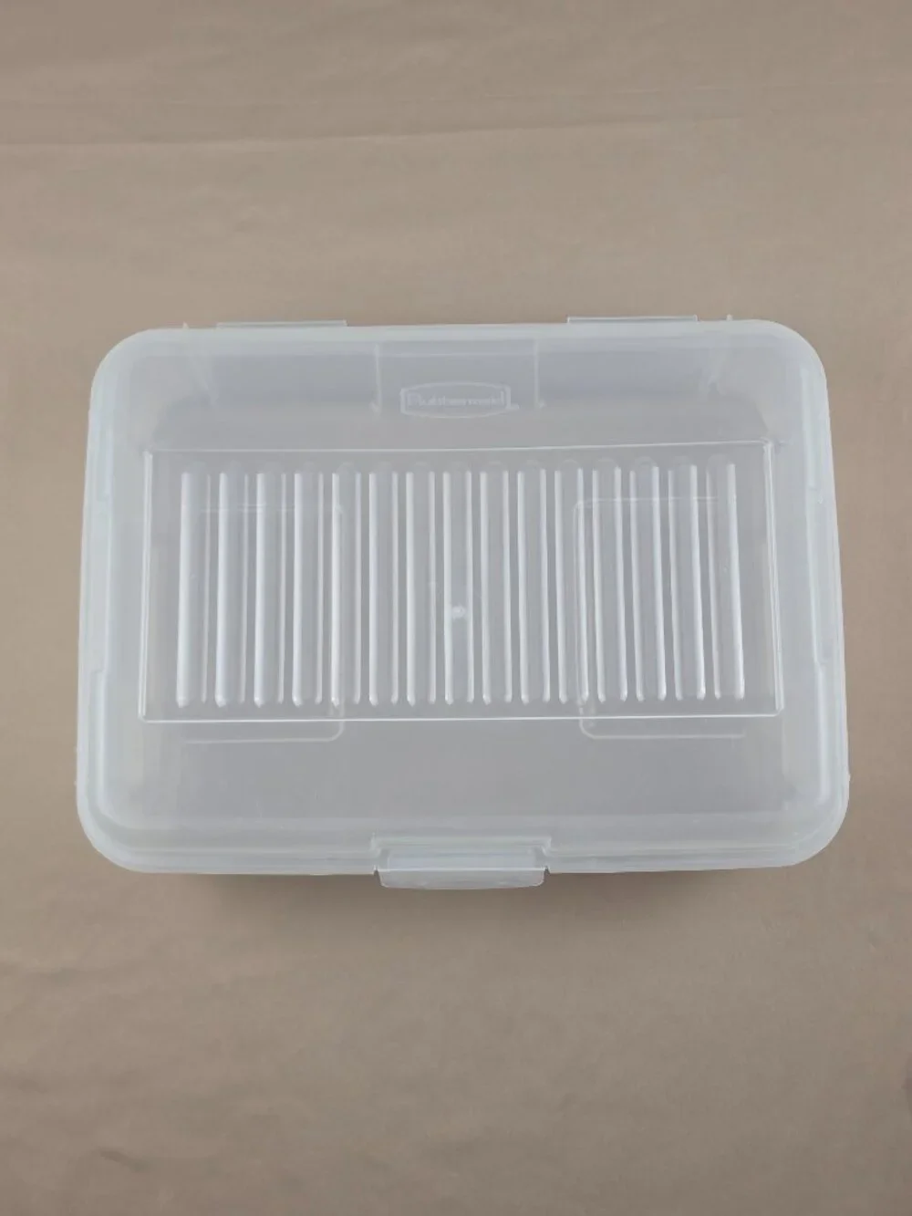 Vintage Rubbermaid Clear Plastic Snap Case Hinged Storage Container 2282 90’s